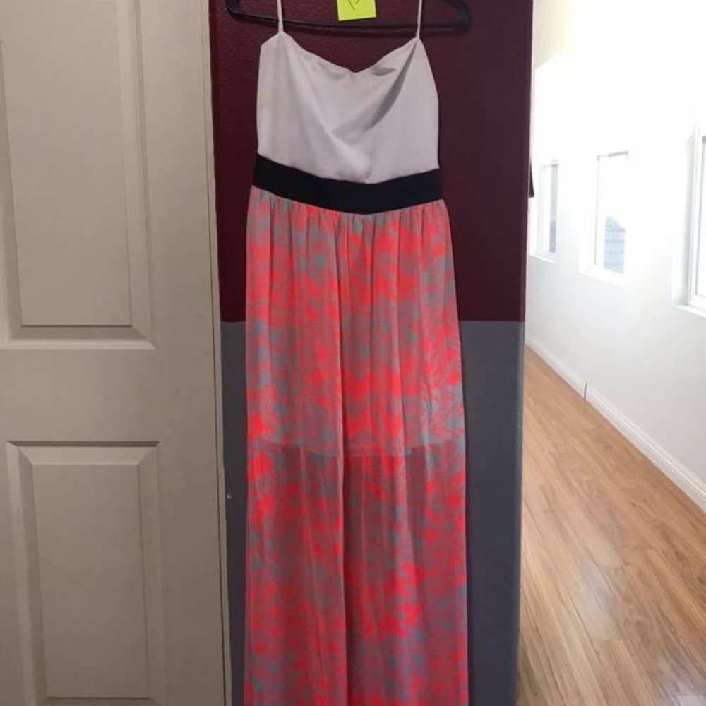❤️Maxi Dress (L)❤️